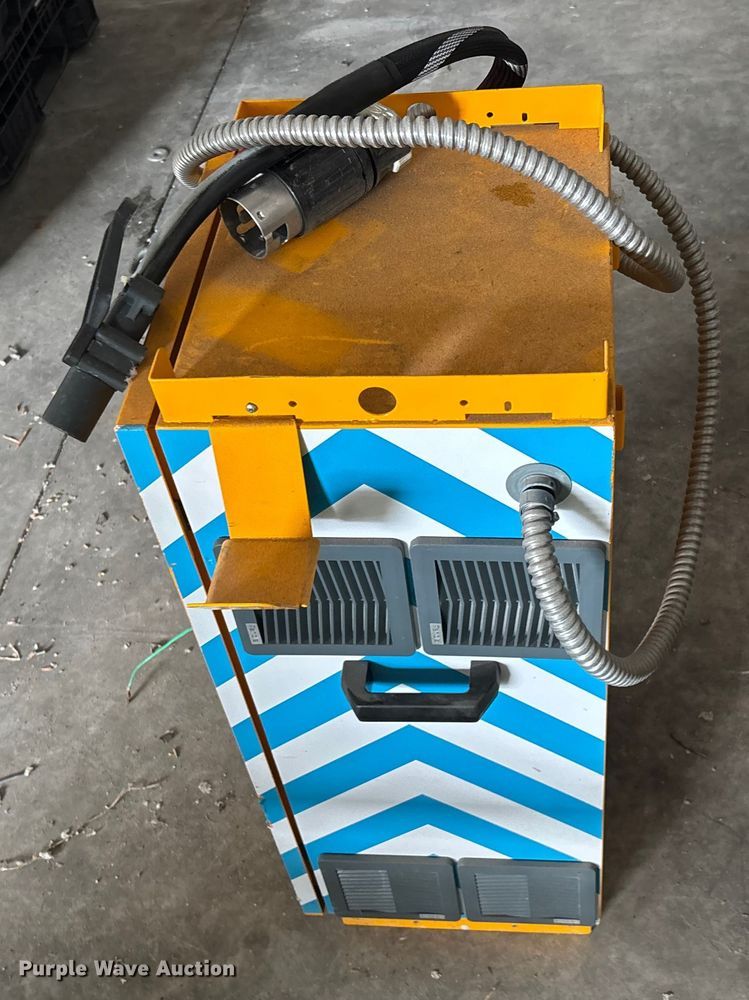 image for item EC3830 2022 JCB JCB18 forklift charger