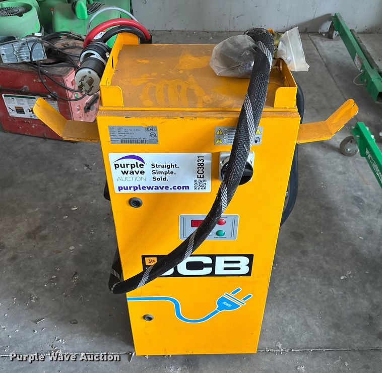 image for item EC3831 2022 JCB JCB18 forklift charger