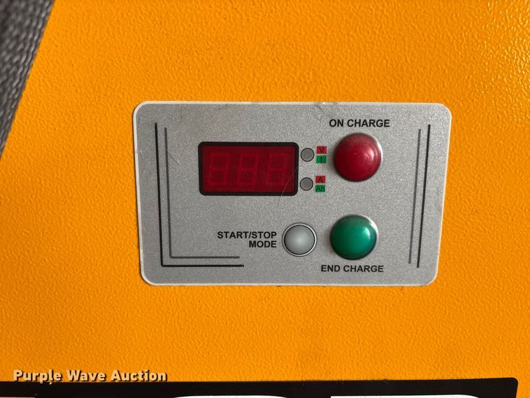 image for item EC3831 2022 JCB JCB18 forklift charger