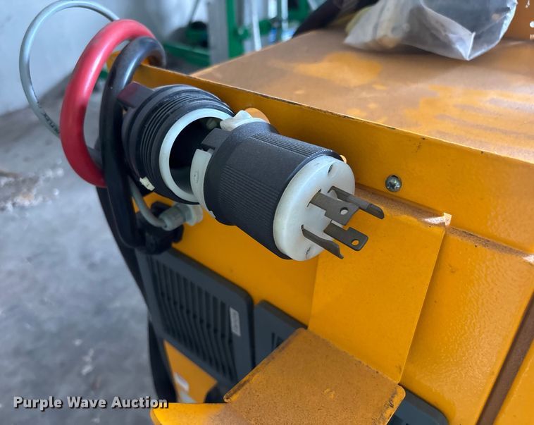 image for item EC3831 2022 JCB JCB18 forklift charger