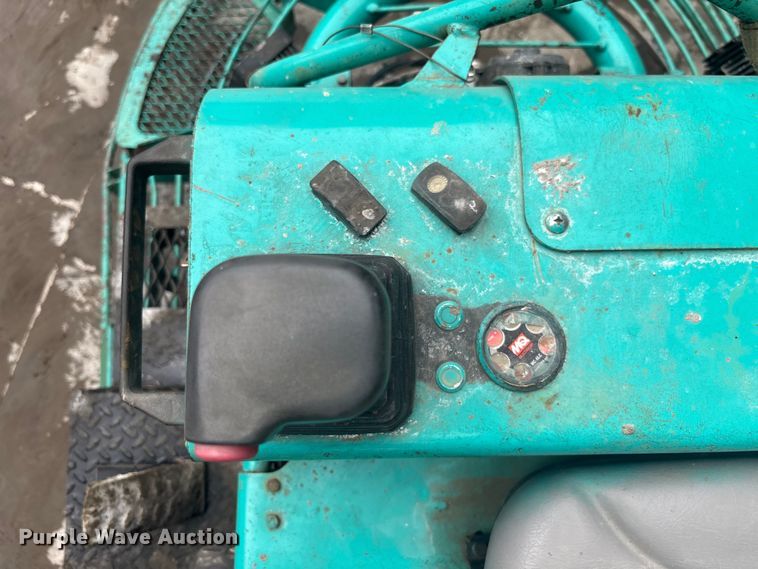 image for item EC3832 2012 Multiquip Whiteman STX power trowel 