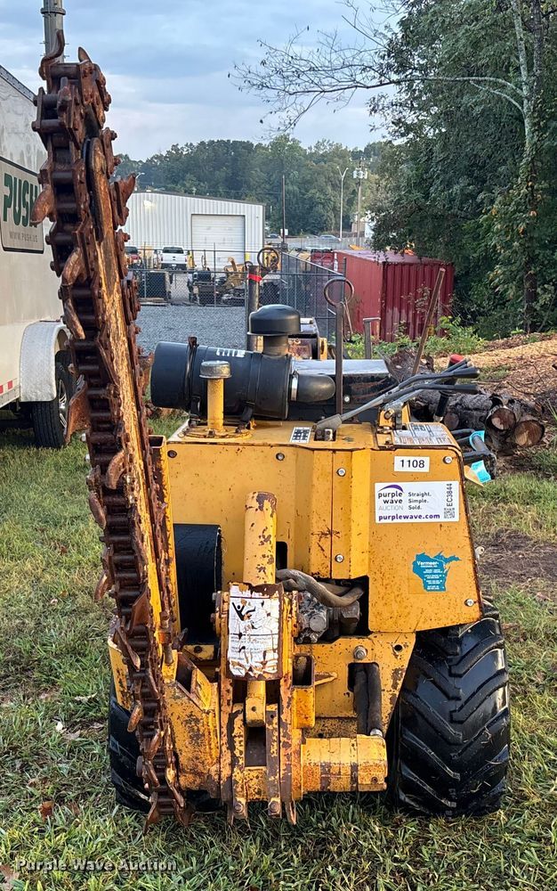 image for item EC3844 2005 Vermeer LM42 trencher