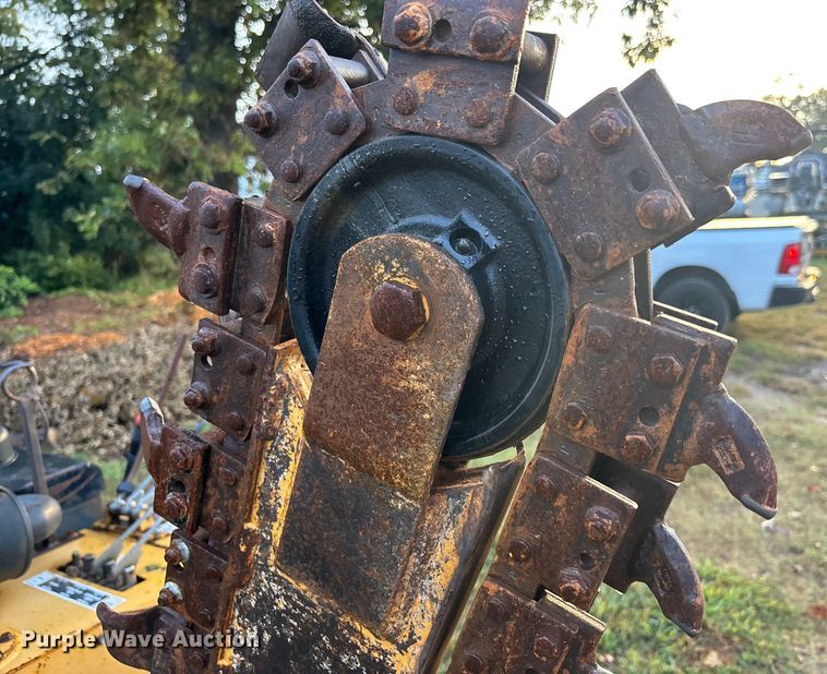 image for item EC3844 2005 Vermeer LM42 trencher