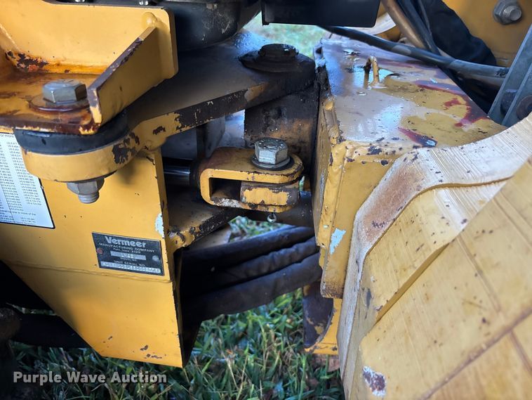 image for item EC3844 2005 Vermeer LM42 trencher