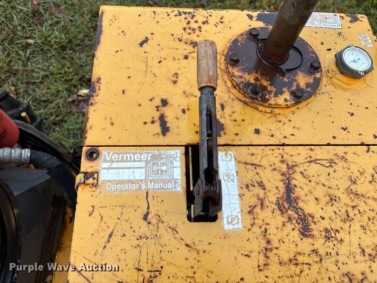 image for item EC3844 2005 Vermeer LM42 trencher