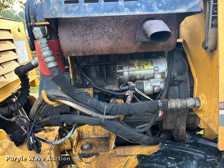 image for item EC3844 2005 Vermeer LM42 trencher