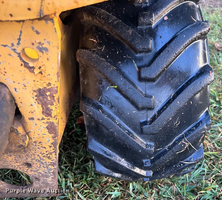 image for item EC3844 2005 Vermeer LM42 trencher