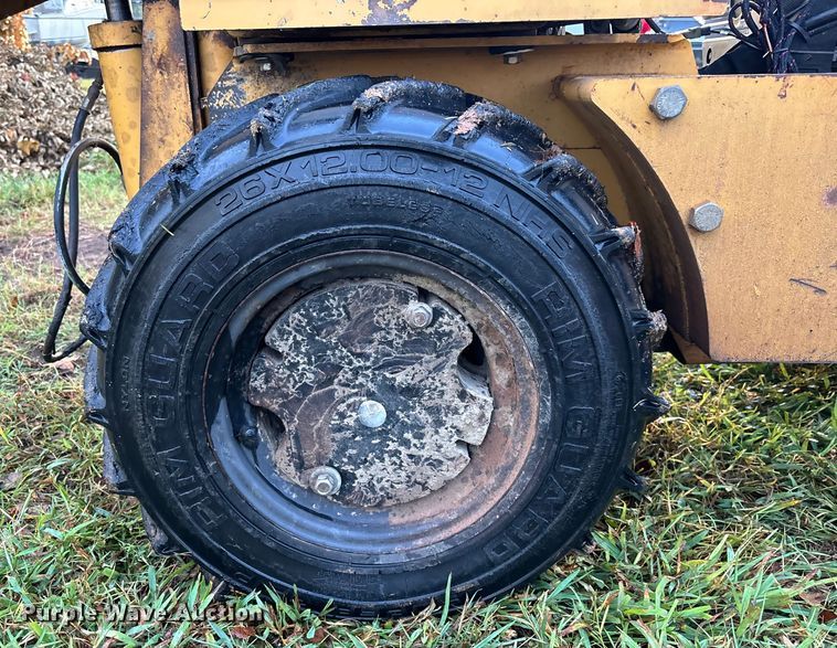 image for item EC3844 2005 Vermeer LM42 trencher