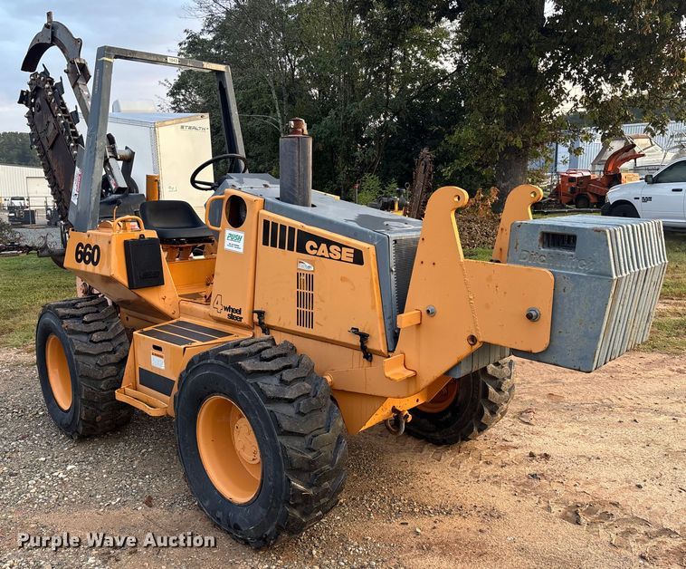 image for item EC3846 1992 Case 660 trencher