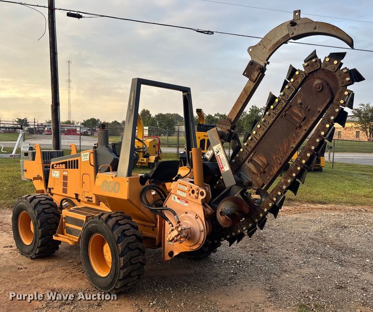 image for item EC3846 1992 Case 660 trencher