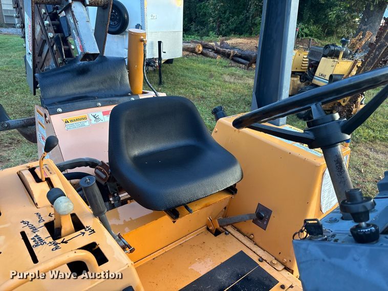 image for item EC3846 1992 Case 660 trencher