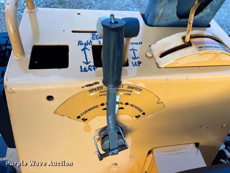 image for item EC3846 1992 Case 660 trencher