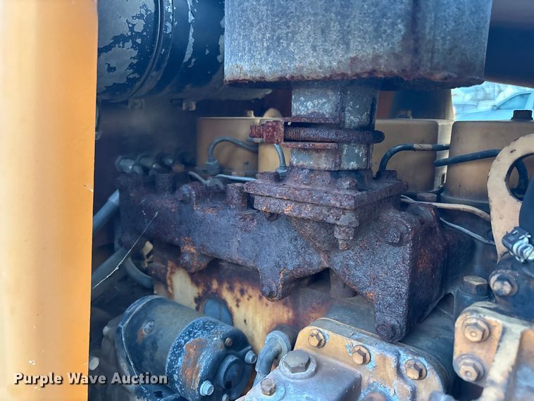 image for item EC3846 1992 Case 660 trencher