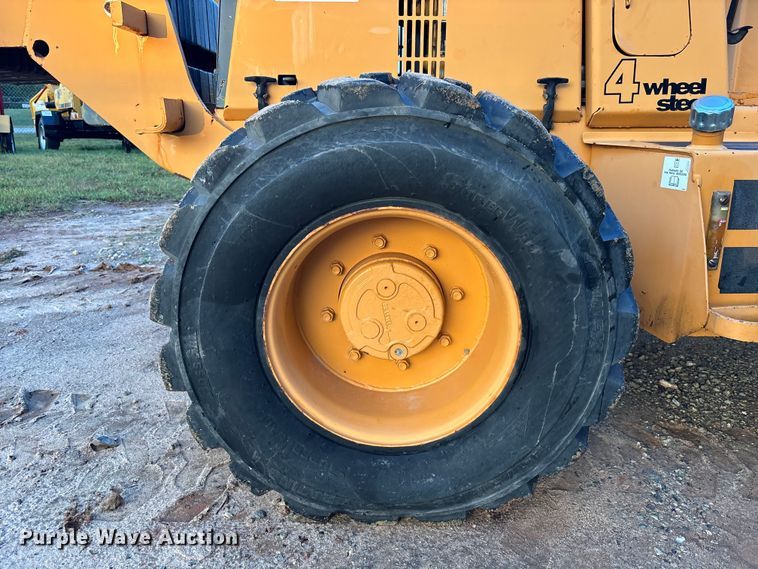 image for item EC3846 1992 Case 660 trencher