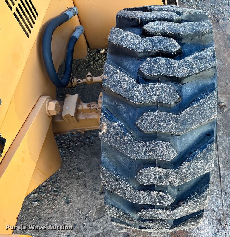 image for item EC3846 1992 Case 660 trencher