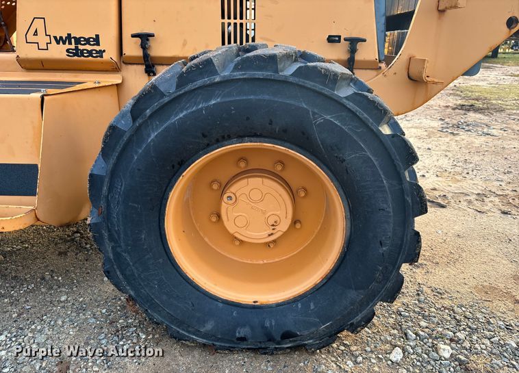 image for item EC3846 1992 Case 660 trencher