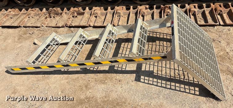 image for item EC4410 1976 Link-Belt LS 518 crane