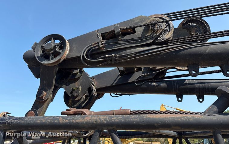 image for item EC4410 1976 Link-Belt LS 518 crane