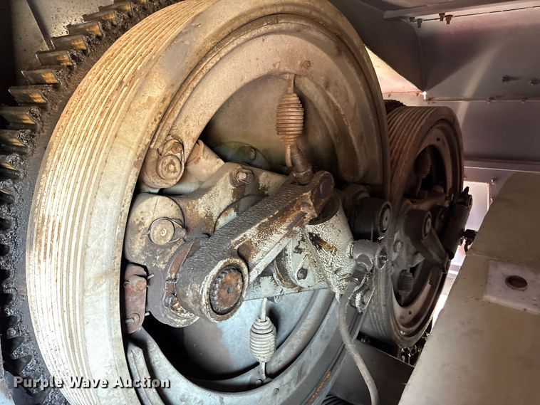 image for item EC4410 1976 Link-Belt LS 518 crane