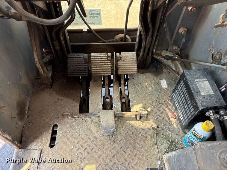 image for item EC4410 1976 Link-Belt LS 518 crane