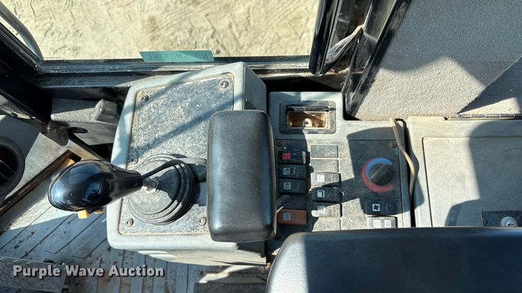 image for item EC4411 2007 Caterpillar 930G wheel loader