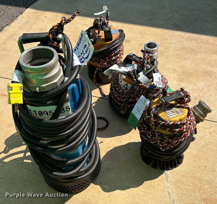 image for item EC4431 (4) submersible pumps