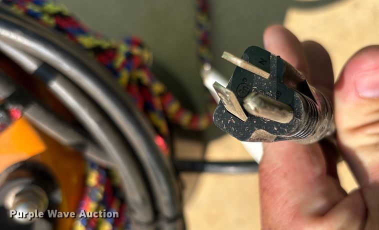 image for item EC4431 (4) submersible pumps