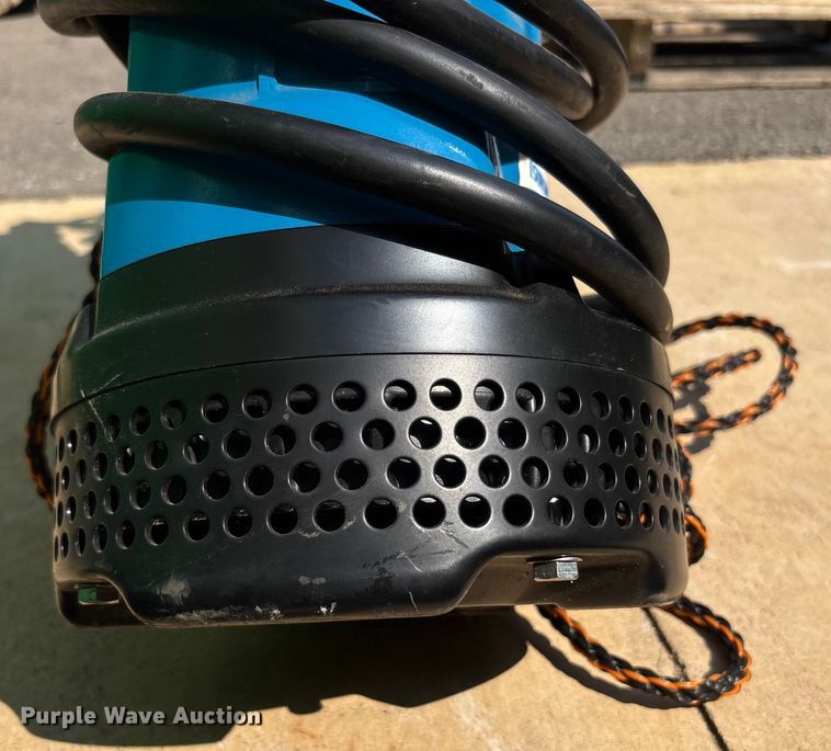 image for item EC4431 (4) submersible pumps