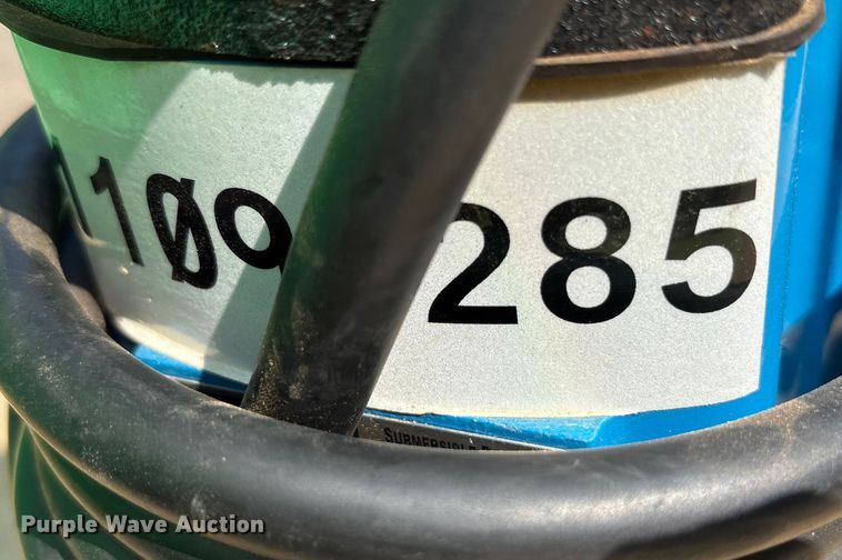 image for item EC4431 (4) submersible pumps