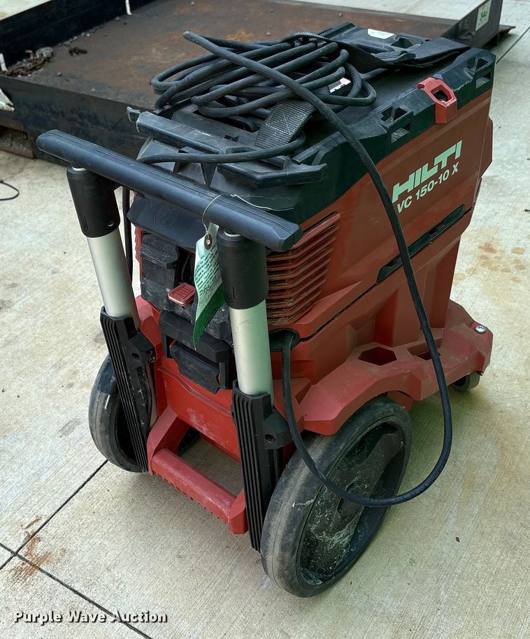 image for item EC4432 Lawn equipment