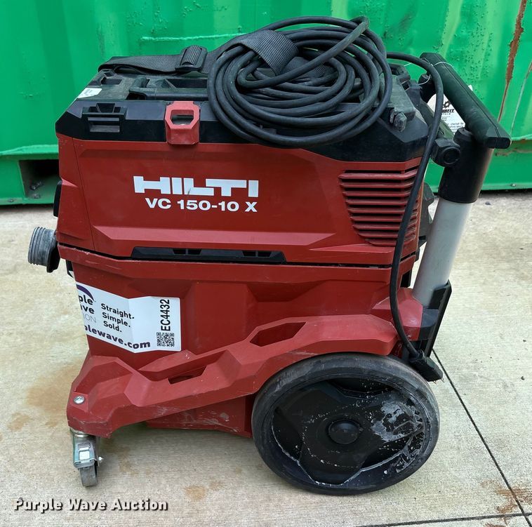 image for item EC4432 Lawn equipment