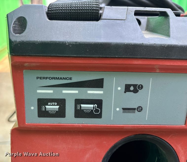 image for item EC4432 Lawn equipment