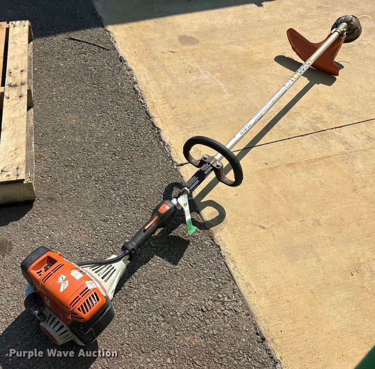 image for item EC4432 Lawn equipment