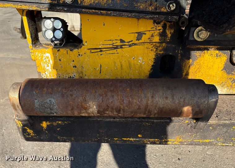 image for item EC7993 2016 Carlson CP100 paver