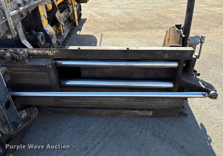 image for item EC7993 2016 Carlson CP100 paver