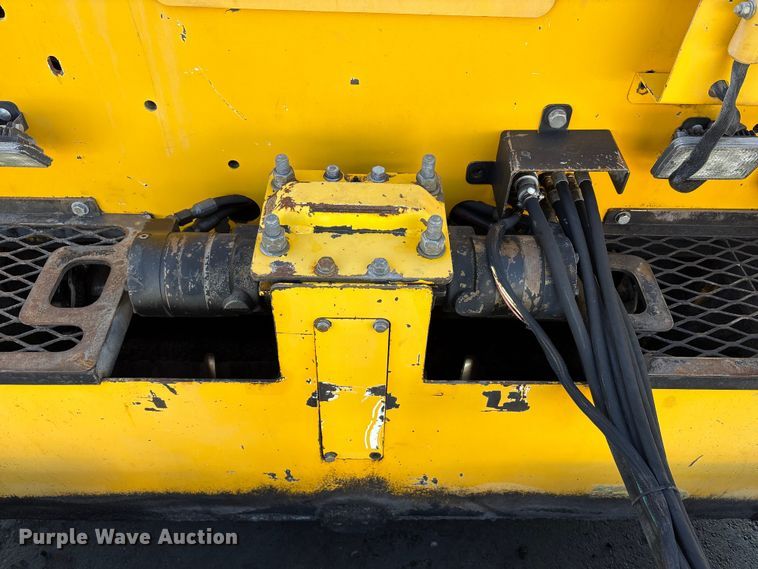 image for item EC7993 2016 Carlson CP100 paver