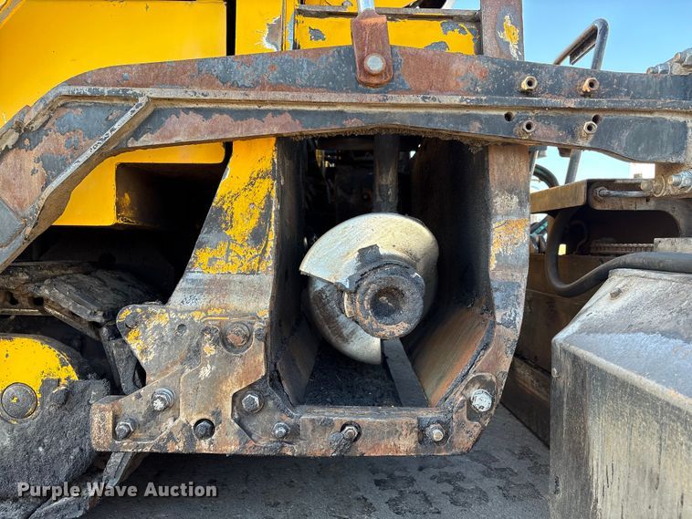 image for item EC7993 2016 Carlson CP100 paver