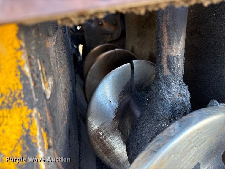 image for item EC7993 2016 Carlson CP100 paver