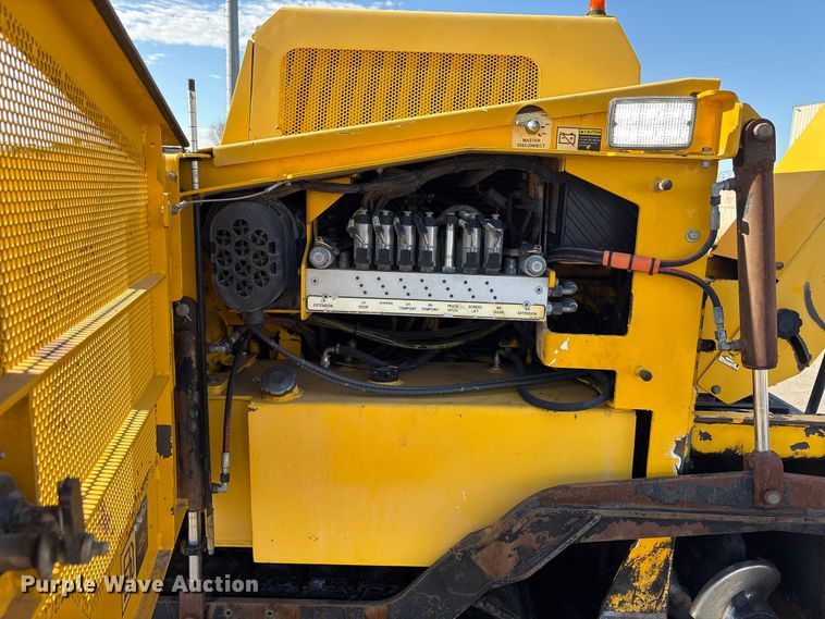 image for item EC7993 2016 Carlson CP100 paver