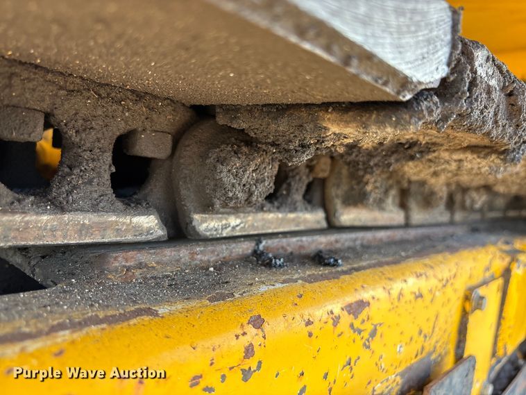 image for item EC7993 2016 Carlson CP100 paver