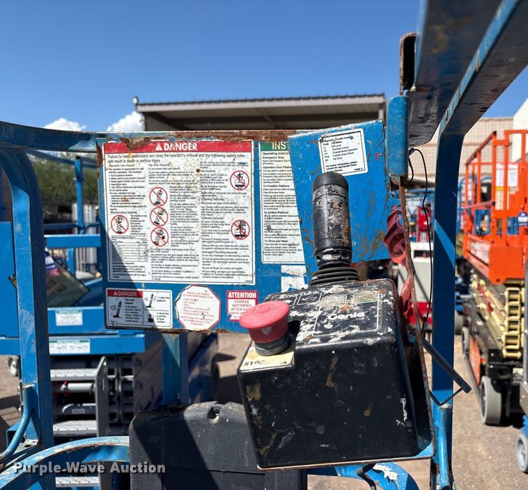 image for item EC8000 Genie GS1930 scissor lift