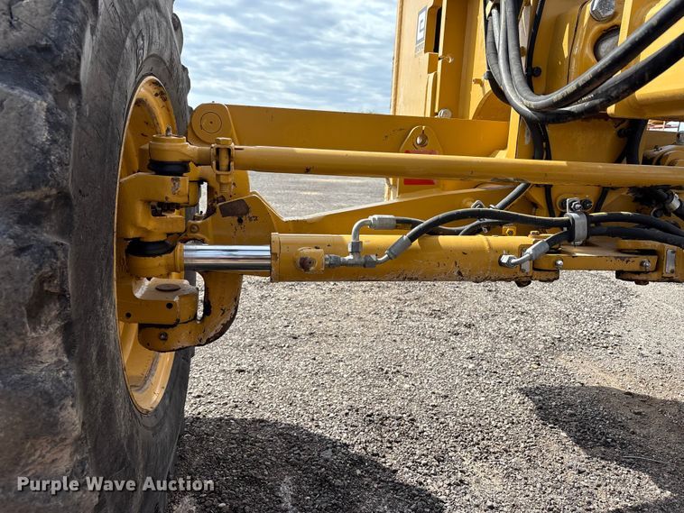 image for item EC8005 2019 Caterpillar 140M3 motor grader