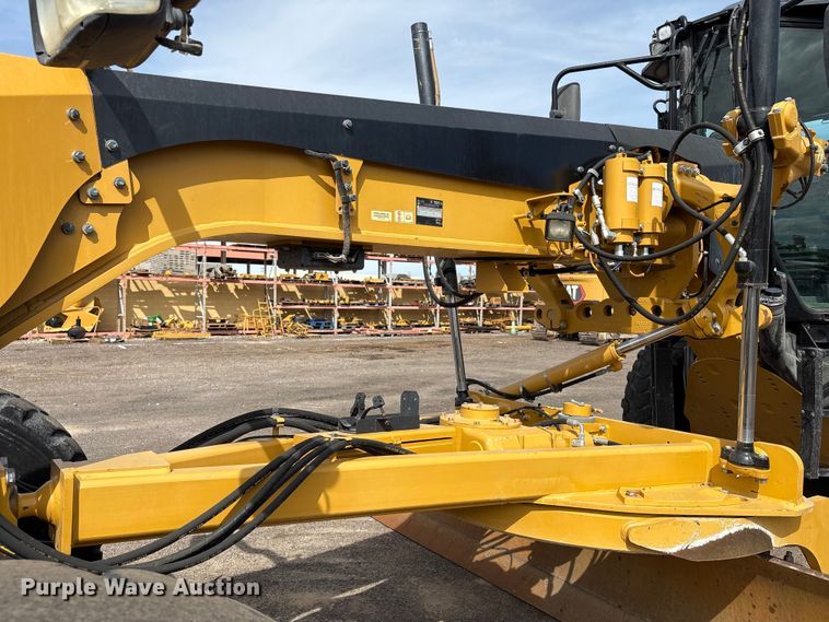 image for item EC8005 2019 Caterpillar 140M3 motor grader