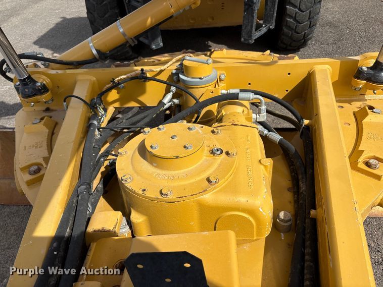 image for item EC8005 2019 Caterpillar 140M3 motor grader