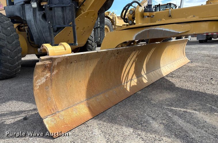 image for item EC8005 2019 Caterpillar 140M3 motor grader