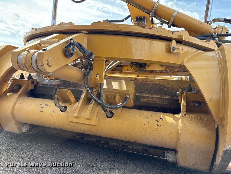 image for item EC8005 2019 Caterpillar 140M3 motor grader