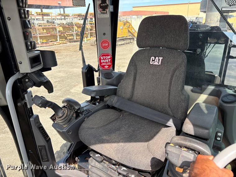 image for item EC8005 2019 Caterpillar 140M3 motor grader