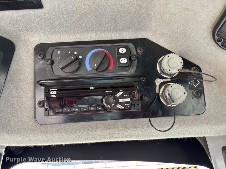 image for item EC8005 2019 Caterpillar 140M3 motor grader