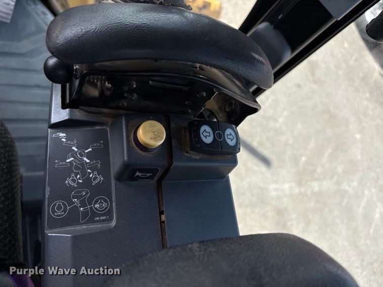 image for item EC8005 2019 Caterpillar 140M3 motor grader