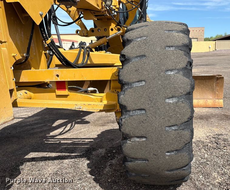 image for item EC8005 2019 Caterpillar 140M3 motor grader